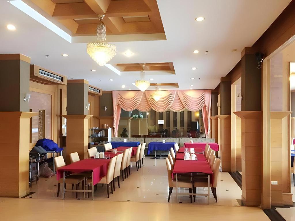 The Rich Hotel نونتابوري المظهر الخارجي الصورة